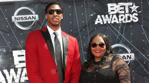 anthony davis mother and father